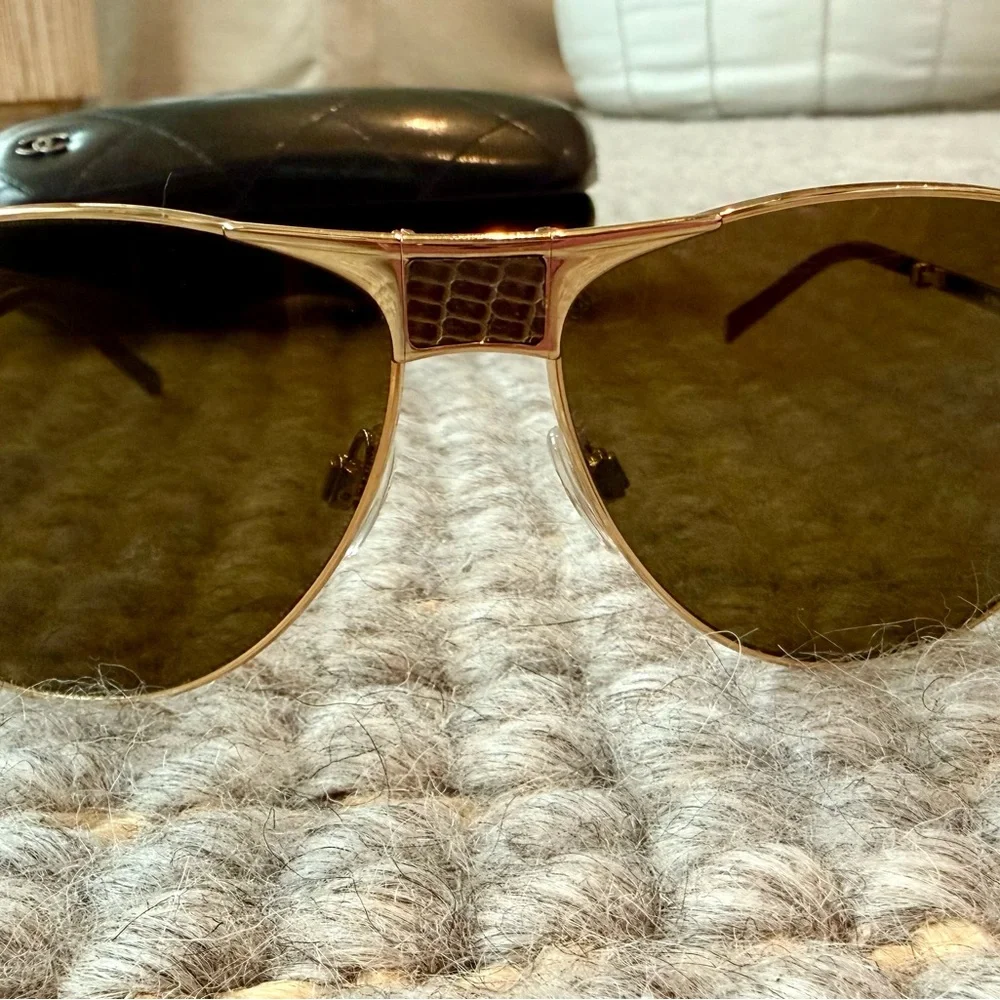 CHANEL Homme Gold Foldable Aviator Sunglasses - Picture 4 of 9